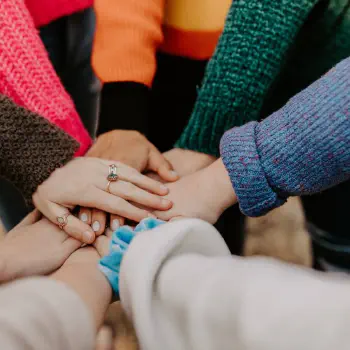 India Has Free Mental Health Support Groups - Here's How to Find Them | Image